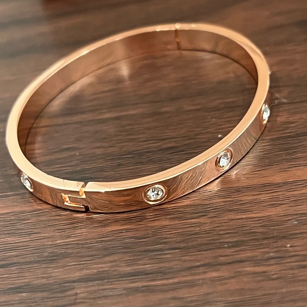 Rose gold bracelet